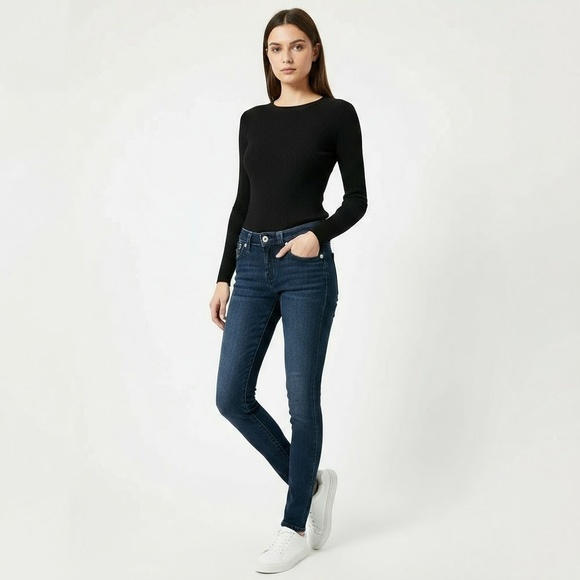 True Religion Jeans Womens Size 25 Dark Blue Skinny Triangular Pocket U Stitch - Picture 1 of 9